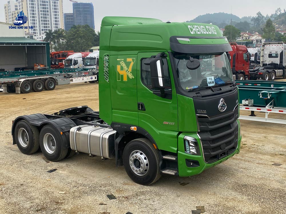 ĐẦU KÉO CHENGLONG 420HP CABIN H7 NHẬP KHẨU 100%